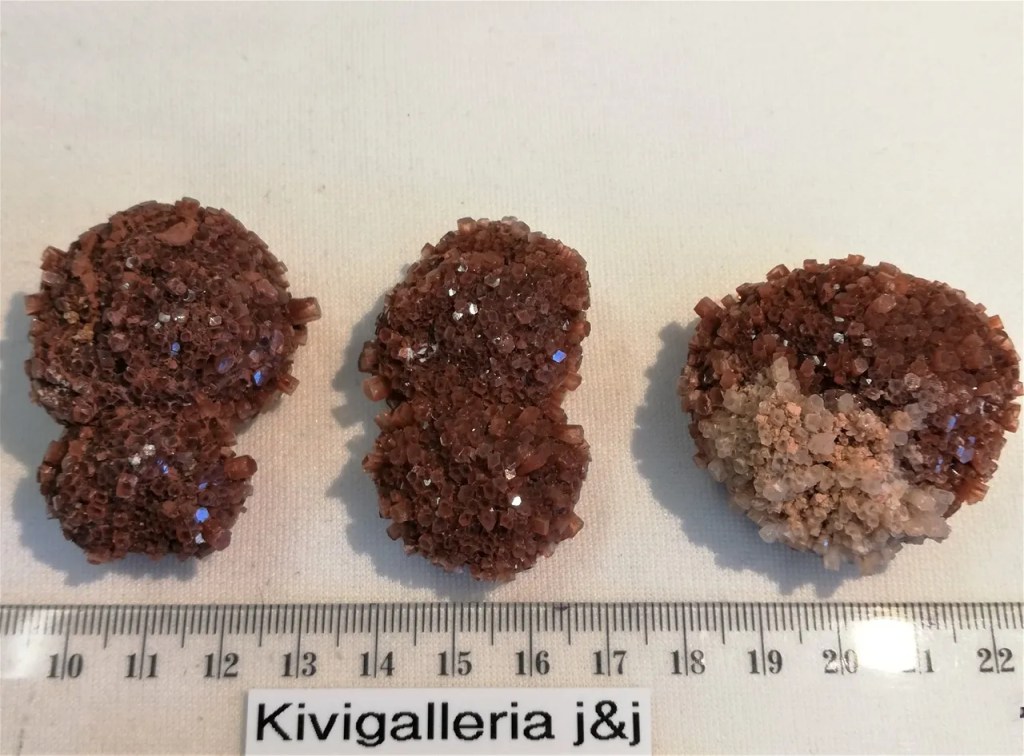 Aragoniitti kidepala A/EQ-laatu, Marokko&nbsp;5,00€