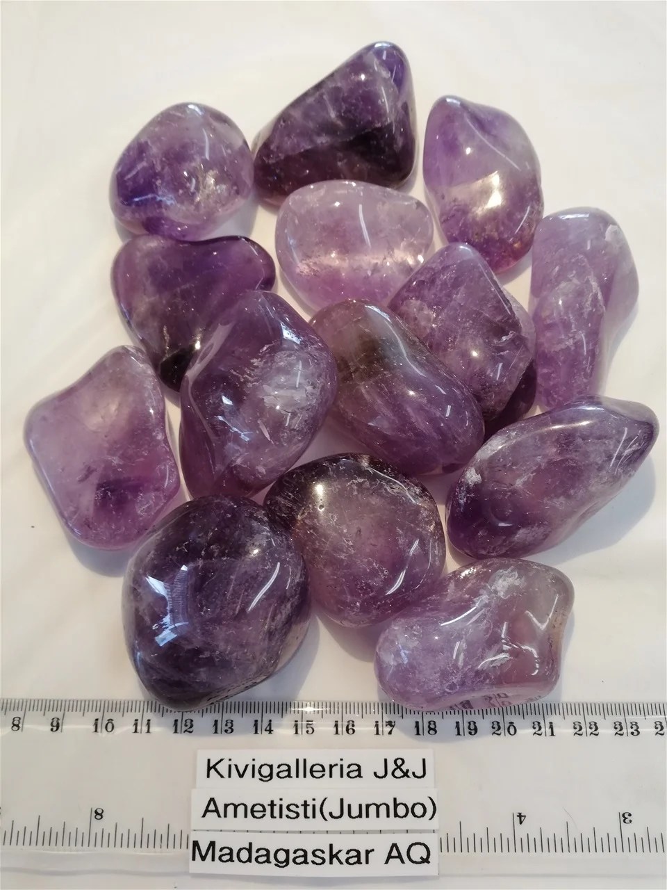 Ametisti.Madagaskar.(jumbo+, koko)A+Q 8,00€
