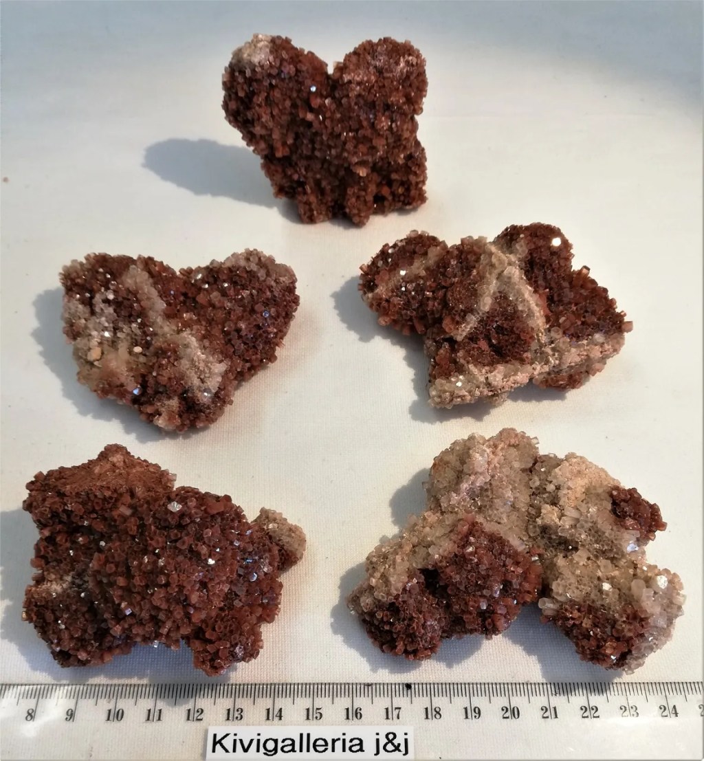 Aragoniitti kidepala A/EQ-laatu, Marokko&nbsp;14,00€