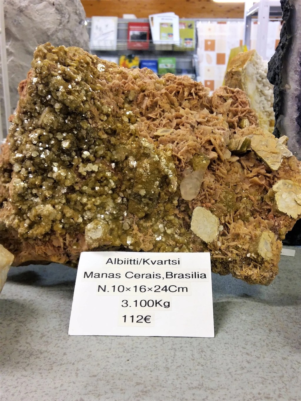 Albiitti/Kvartsi, Minas Gerais Brasilia&nbsp;112,00€