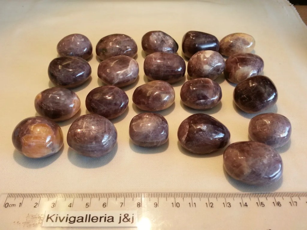 Anhydriitti, Madagaskar 7,00€