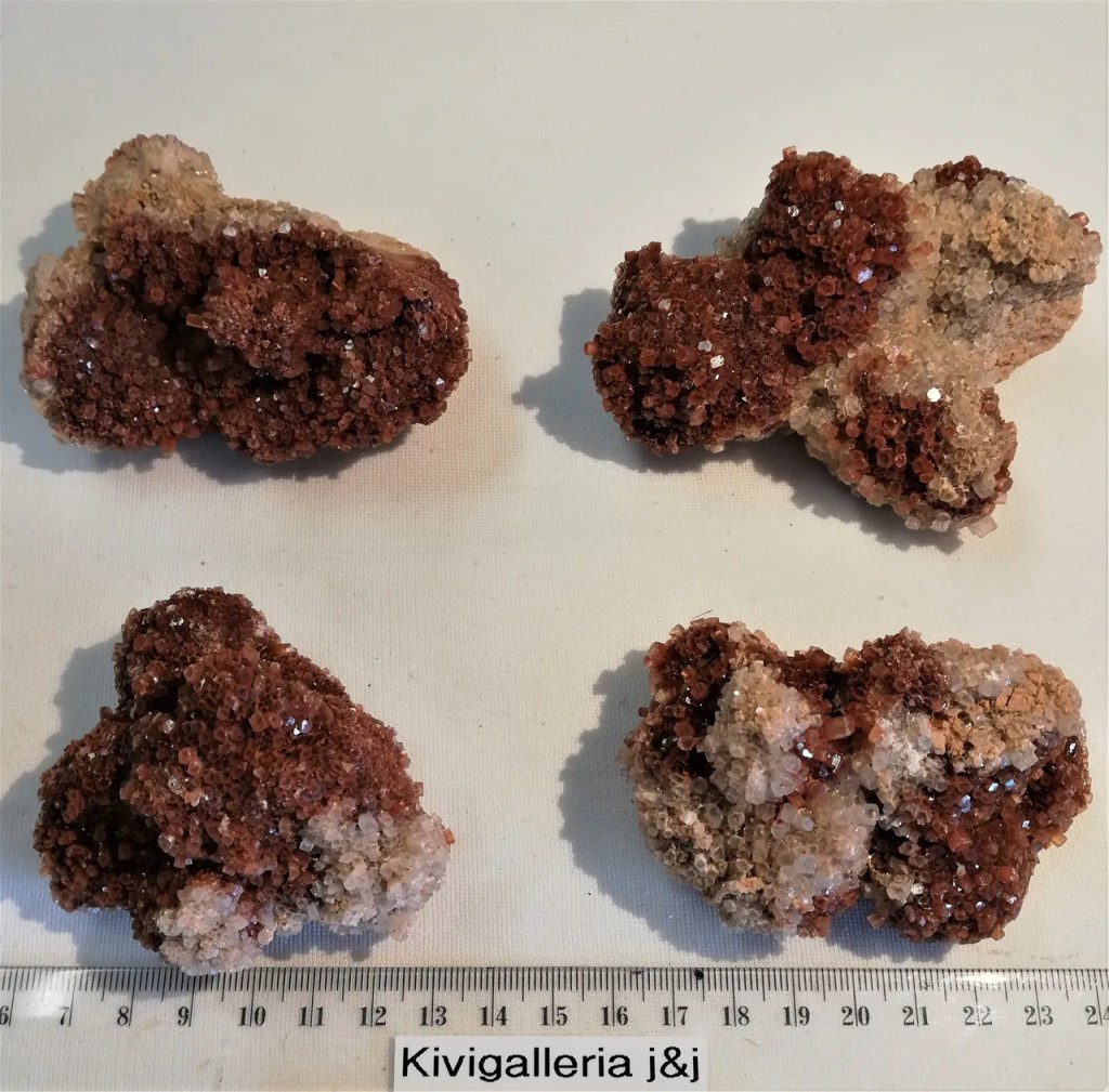 Aragoniitti kidepala A/EQ-laatu, Marokko&nbsp;18,00€