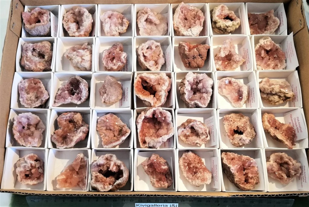 Ametisti kidepala -pinkki, Pehuenches Argentiina&nbsp;19,00€