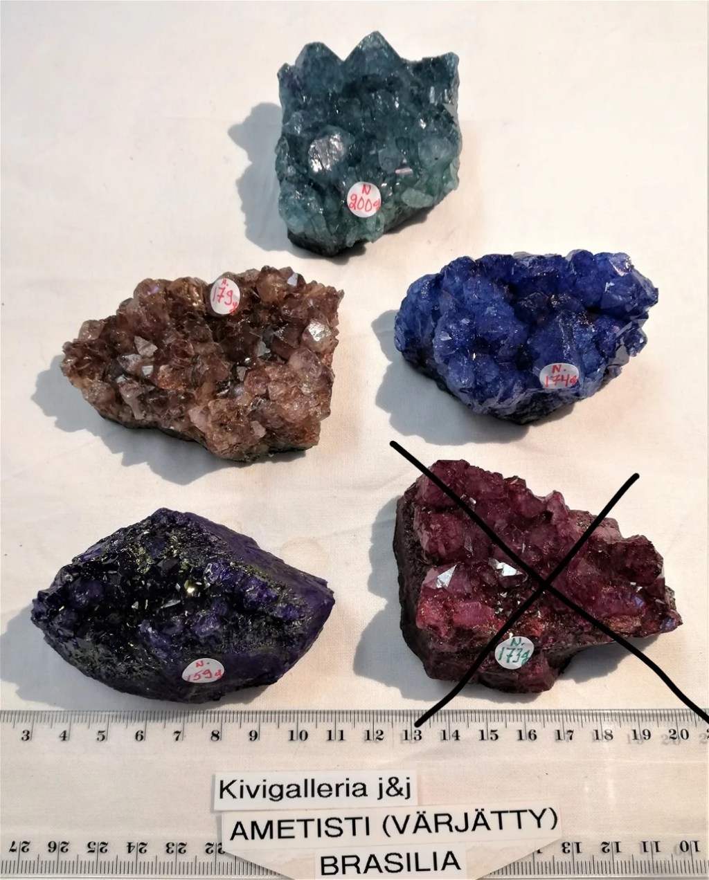 Ametisti kidepala -värjätty, Brasilia&nbsp;14,00€