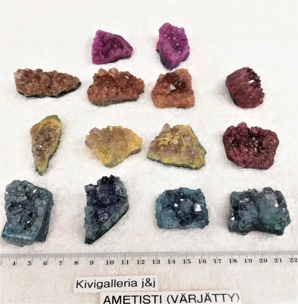 Ametisti kidepala -värjätty, Brasilia&nbsp;4,00€