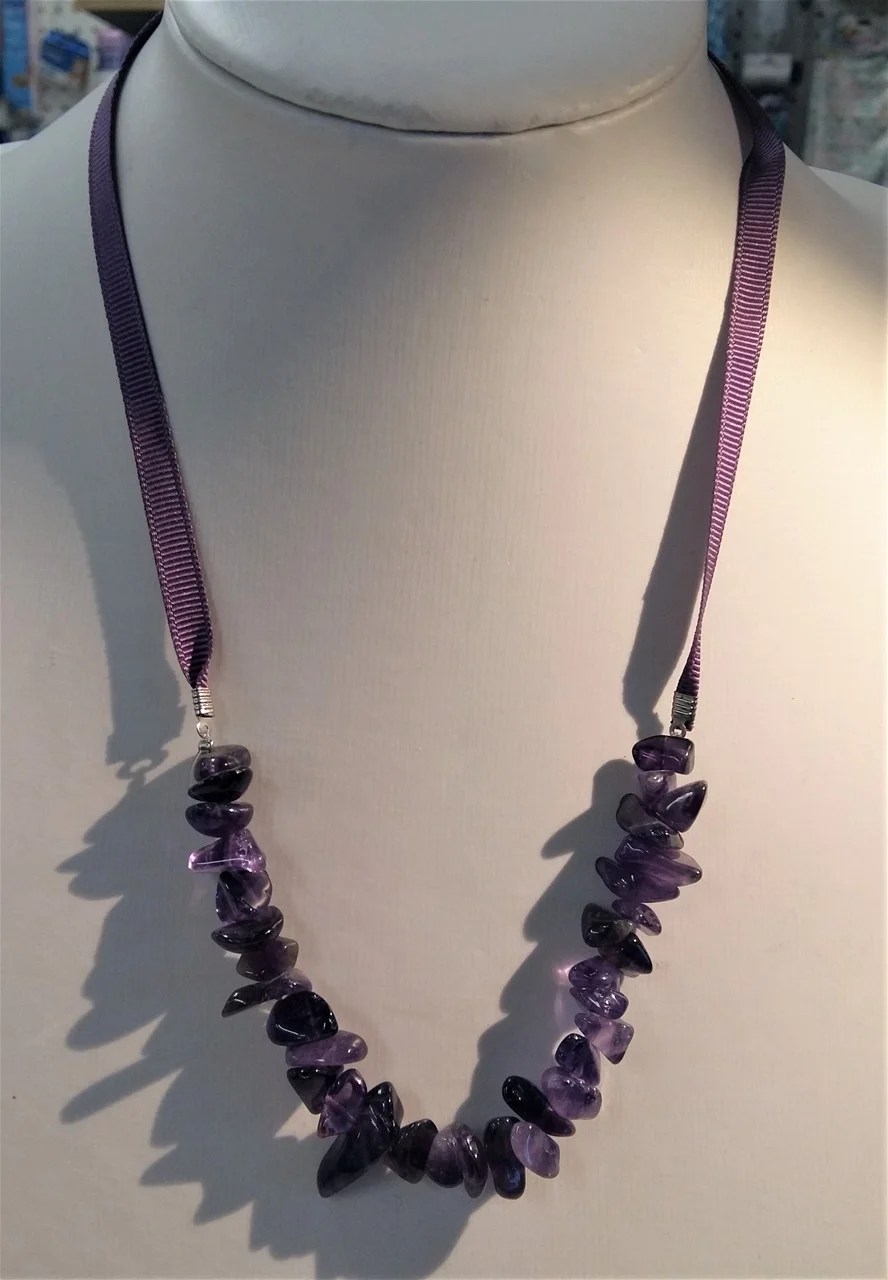 Ametisti chipsikaulakoru 18,00€