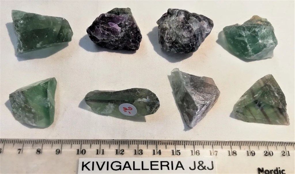 Fluoriitti -Sateenkaari EQ-laatu, Kiina&nbsp;2,00€