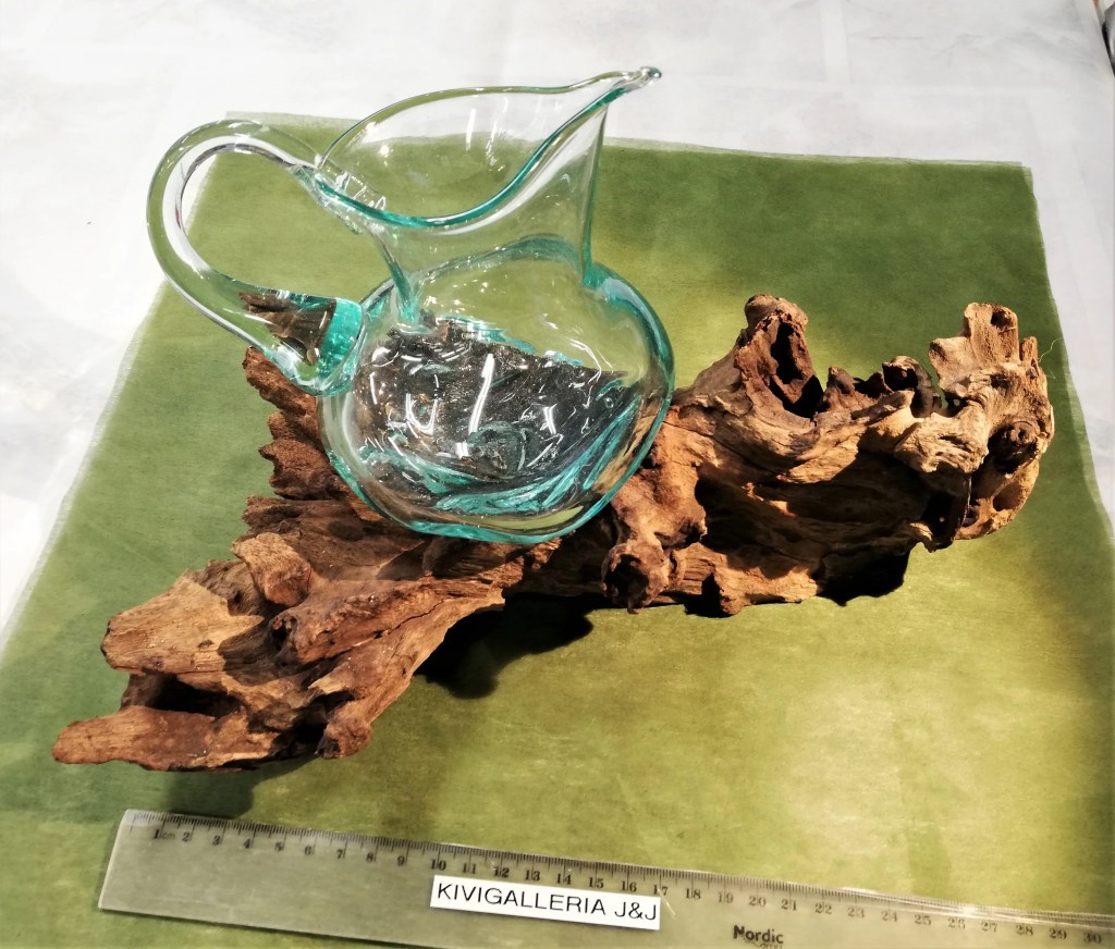 Gamalpuun juurakko+Karahvi, Bali Indonesia&nbsp;84,00€