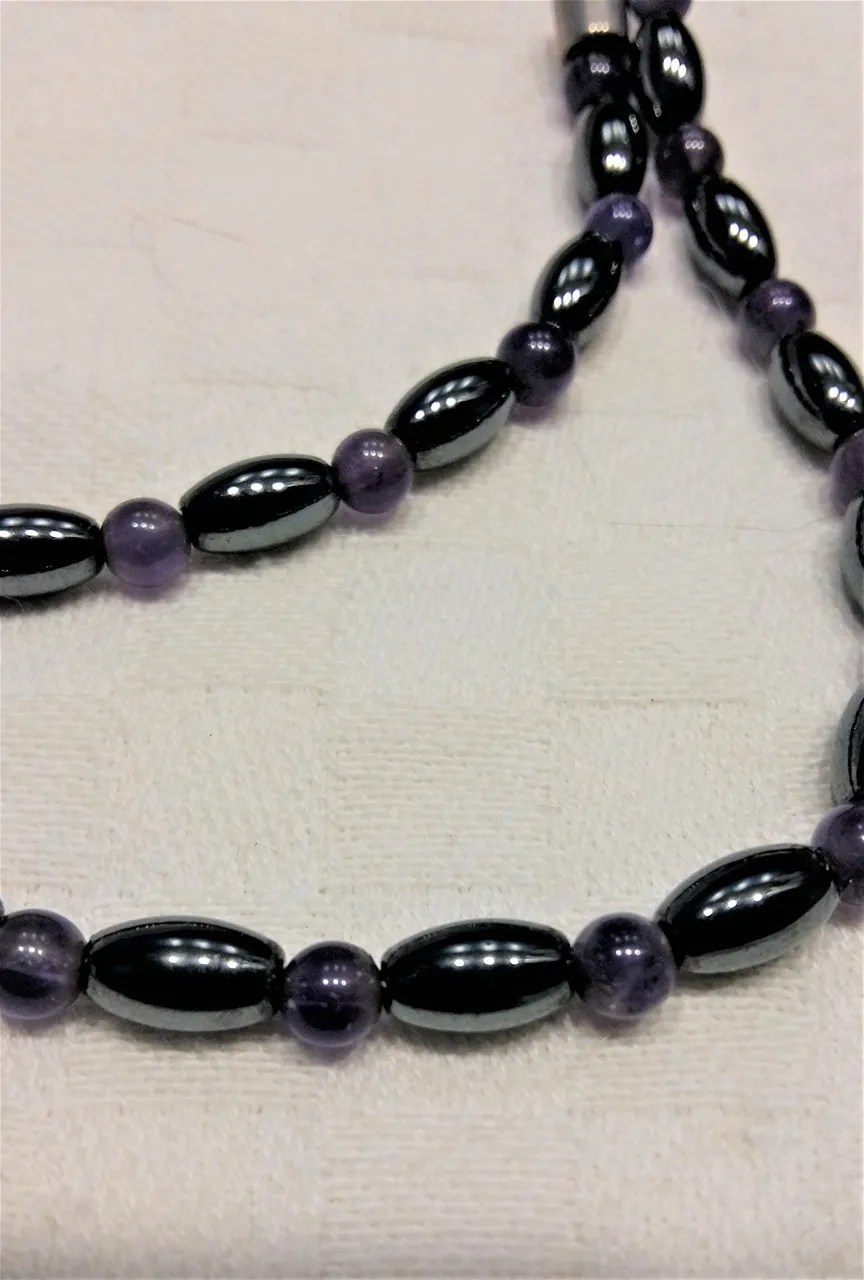 Hematiitti-Ametisti kaulakoru 20,00€