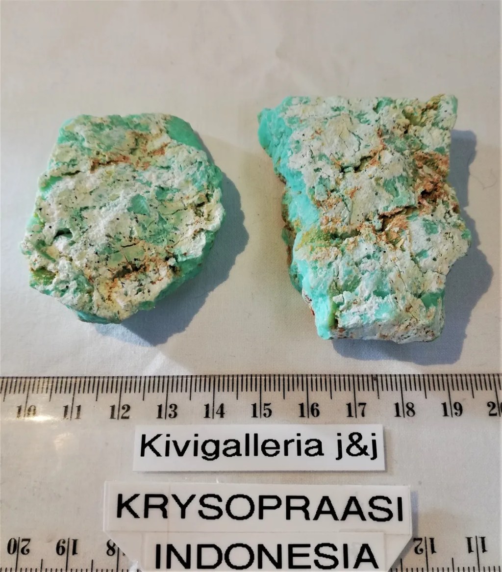 Krysopraasi raakapala A/EQ-laatu, Indonesia&nbsp;20,00€