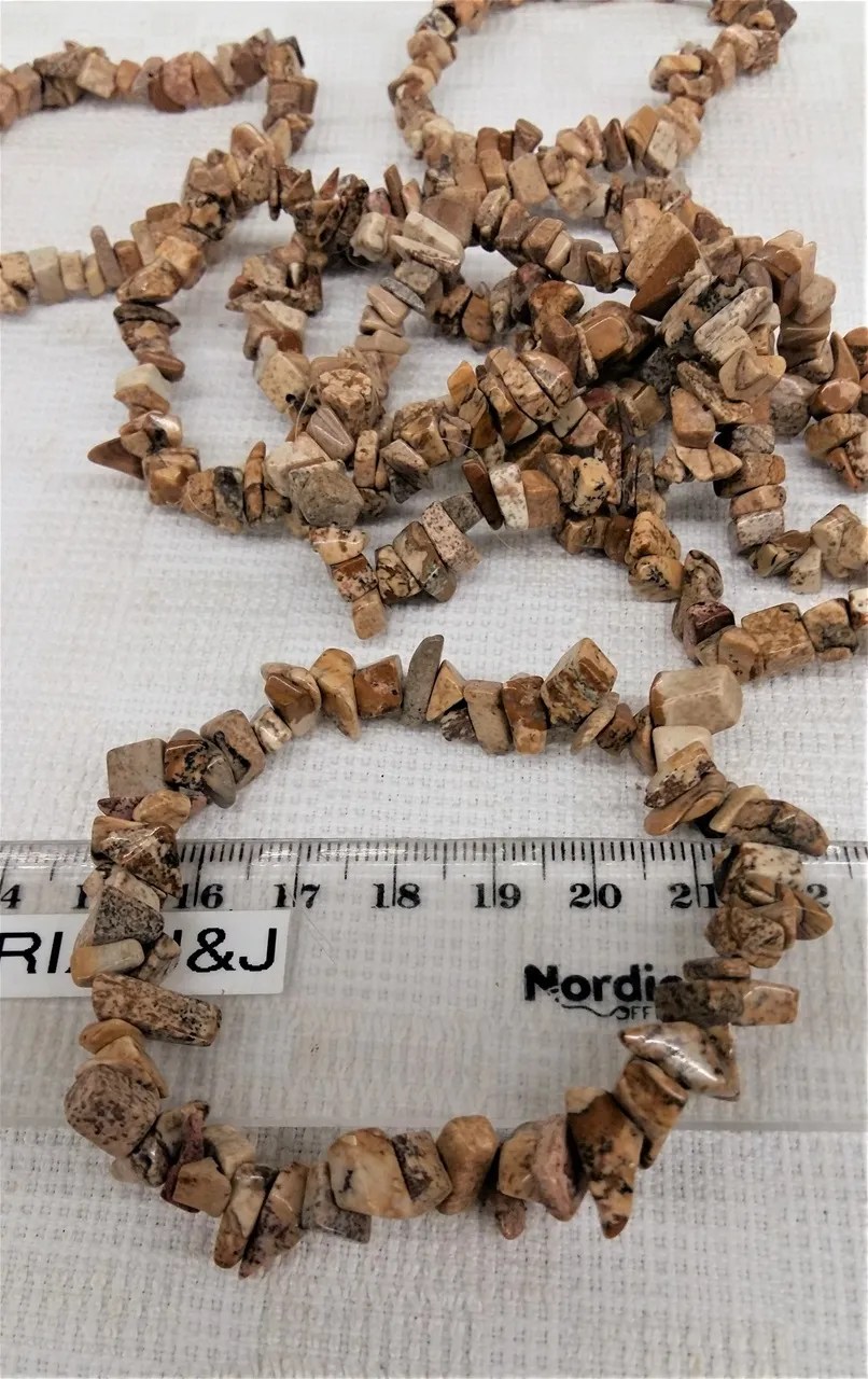 Jaspis -maisema/maaseutu chipsiranneke&nbsp;4,00€