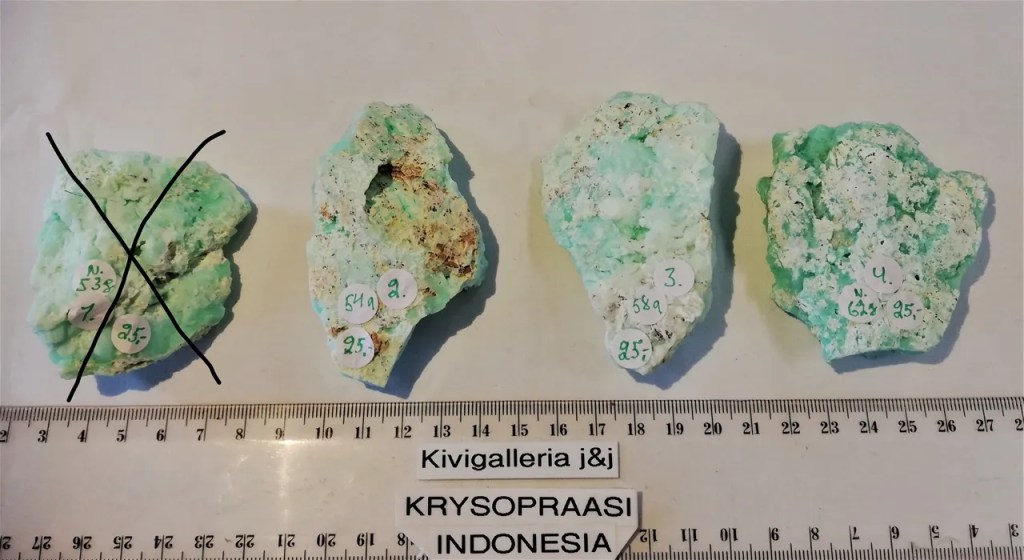 Krysopraasi raakapala A/EQ-laatu, Indonesia&nbsp;25,00€