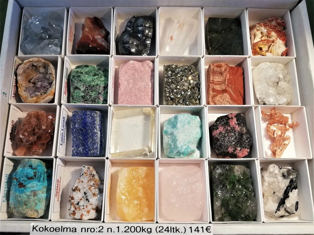 Kivikokoelma nro 2. 24-kiveä ympäri maailmaa&nbsp;141,00€