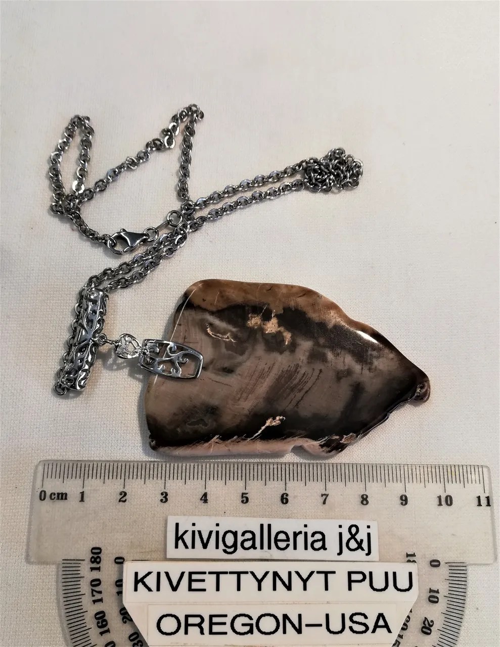 Kivettynytpuu -riipus EQ-laatu, Oregon USA&nbsp;55,00€