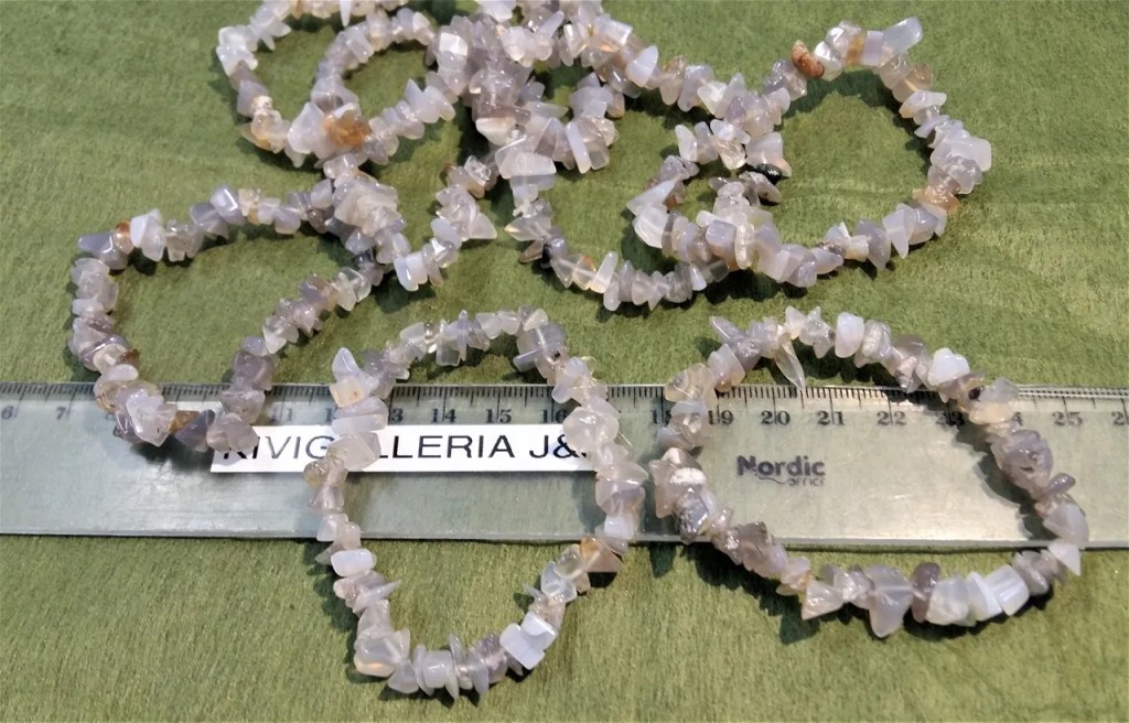 Kuukivi chipsiranneke 5,00€