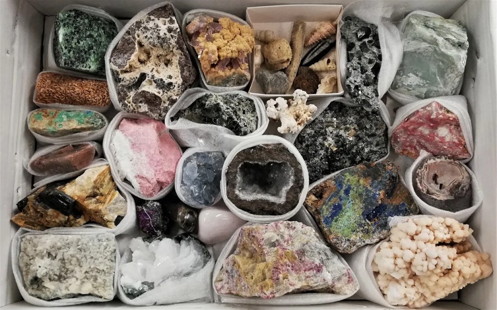 Kivikokoelma MIX 4.&nbsp;224,00€