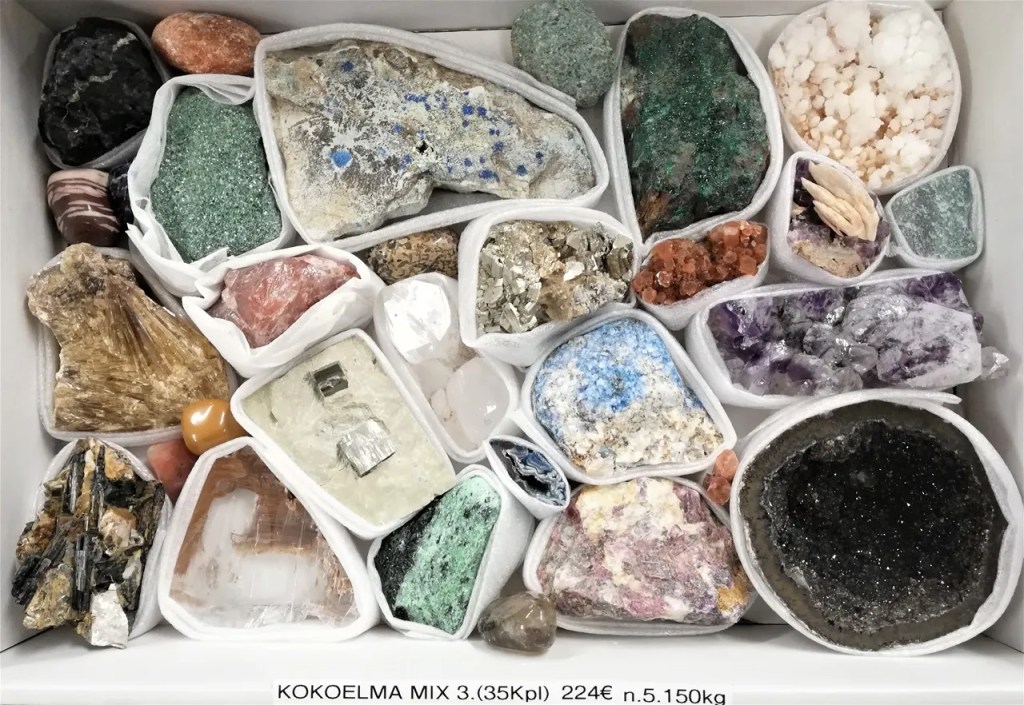 Kivikokoelma MIX 3.&nbsp;224,00€