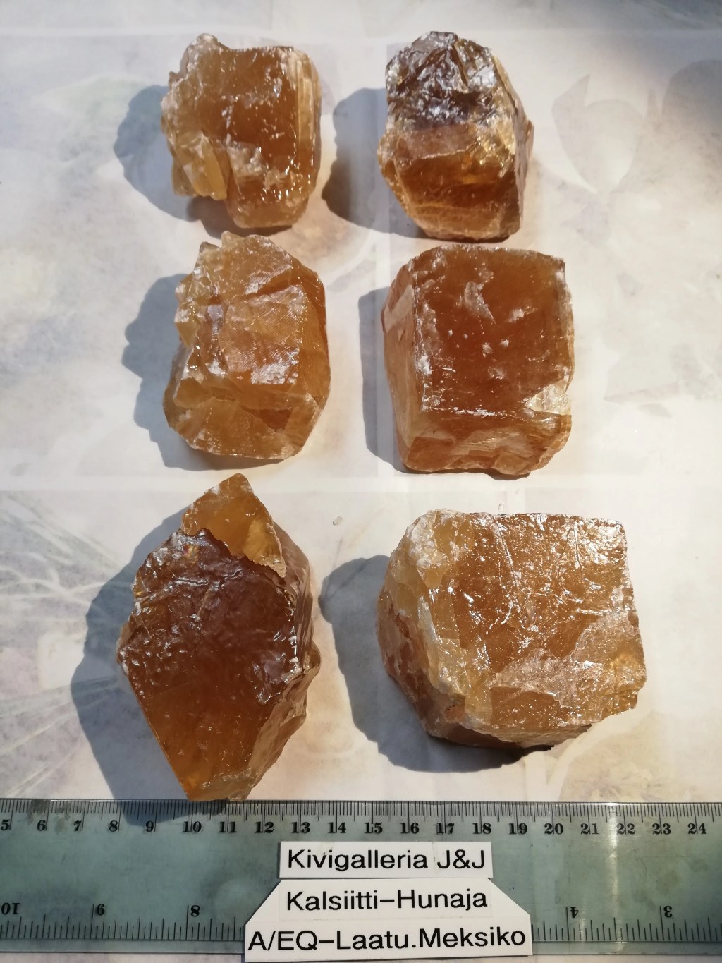 Kalsiitti -Hunaja A/EQ-laatu, Meksiko(raakapala) 8,00€